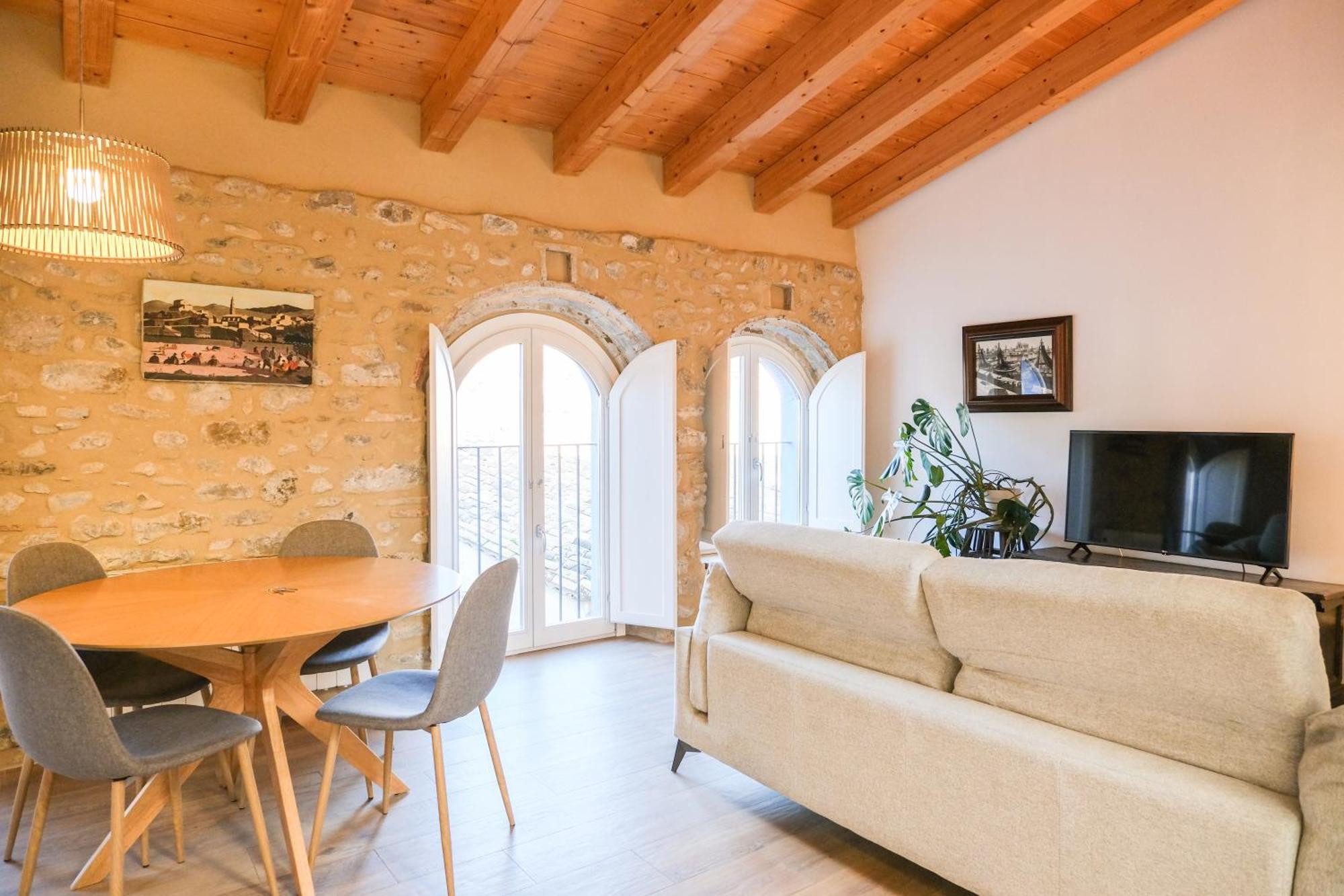 Ganganell Atic Apartamento Con Terraza En Besalú Exteriér fotografie